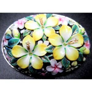 TOSHIKANE Gorgeous Colorful Flowers Carved Porcelain Vintage Pin Brooch